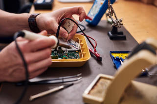Fixing electronics